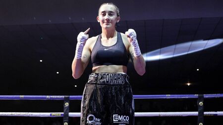 Leonard wins second professional bout