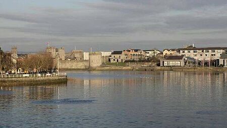 Suspected pipebomb thrown at house in Limerick city
