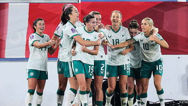 Abbie Larkin pounces at death to send Ireland into top tier of Nations League 