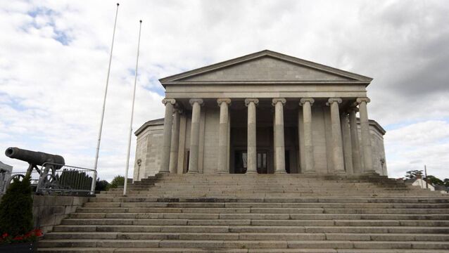 Man who breached restraining order faces second charge 