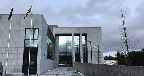 Girl struck on the hand bypassing car awarded €25,000