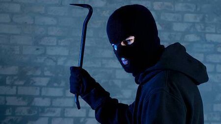 Man threatens ex with crowbar over social media posts