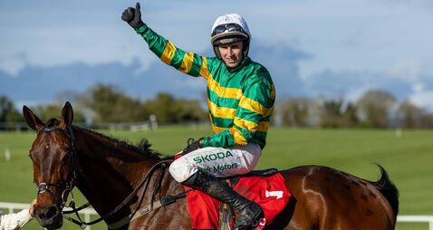 Top level jump racing returns to Naas Racecourse this Sunday