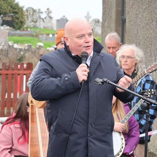 Deputy Mark Wall speaking at the unveiling