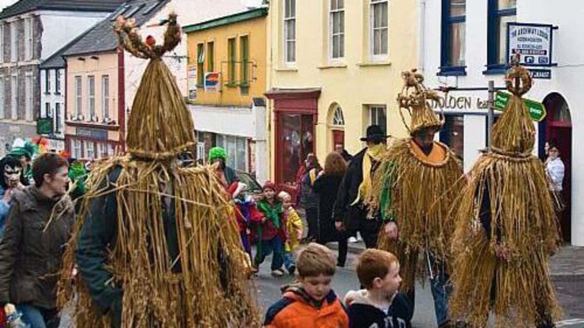 Living Greener: Pledge to have a real Christmas this year