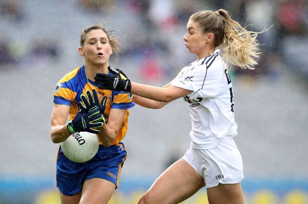 Ellen Dowling challenges Clare's Niamh Keane during the 2016 TG4 Ladies Intermediate All-Ireland Championship Final Photo: ©INPHO/Ryan Byrne Ellen Dowling challenges Clare's Niamh Keane during the 2016 TG4 Ladies Intermediate All-Ireland Championship Final Photo: ©INPHO/Ryan Byrne