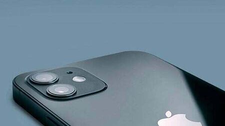 Businessman jailed over connection to international €10m 'zombie' iPhone fraud