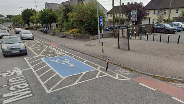 <p>Cyclepath in Newbridge</p>