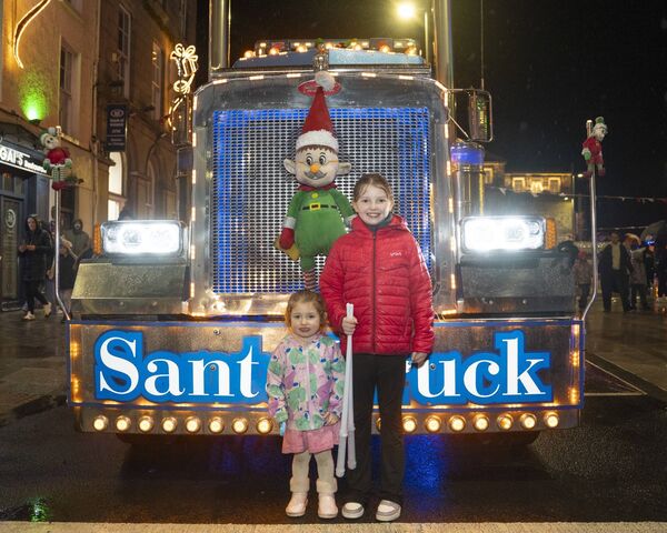 Maddie and Hallie Davis