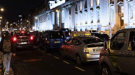 Taxi drivers to stage six-day protest next week