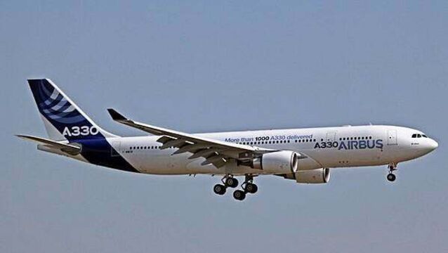 Gardaí outnumber deportees three to one on half-empty flight to Pakistan