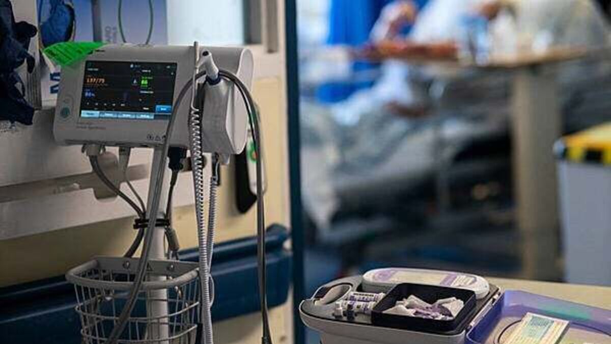Almost 900 women on waiting lists for endometriosis care across four hospitals