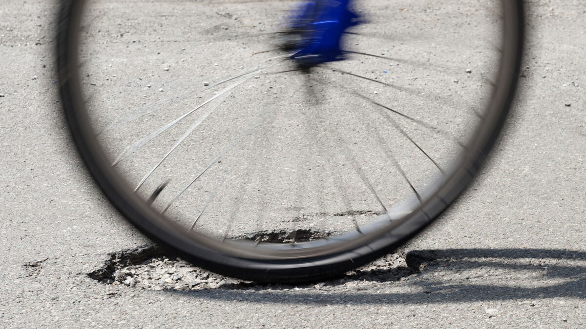 Safety concerns over collapsed section of Kildare road