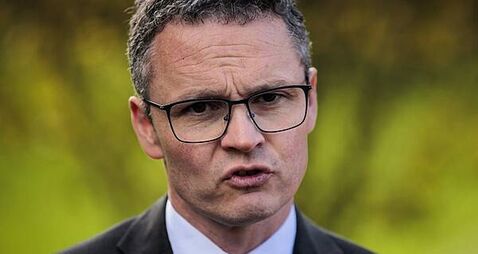 Minister criticises EU for failing to act on child safety online