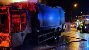M50 closed in both directions due to bin lorry fire