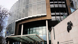 Man (40s) dies following incident in Temple Bar Man (40s) dies following incident in Temple Bar