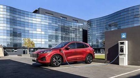 Ford issues fresh fire warning to 2,865 Irish Kuga hybrid owners
