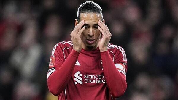 Virgil van Dijk expected to hold Liverpool players’ meeting after Burnley draw
