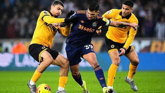 Wolves battle to goalless stalemate at home to Newcastle