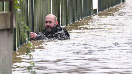 Met Éireann warns of more flooding with rain warnings in place