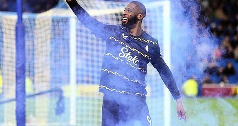 Everton substitute Beto rescues late point at Brighton