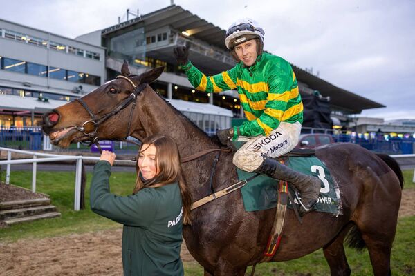 Mark Walsh and groom Georgia Fenwick after winning The Paddy Power Irish Gold Cup with Fact To File Photo: ©INPHO/Morgan Treacy Mark Walsh and groom Georgia Fenwick after winning The Paddy Power Irish Gold Cup with Fact To File Photo: ©INPHO/Morgan Treacy