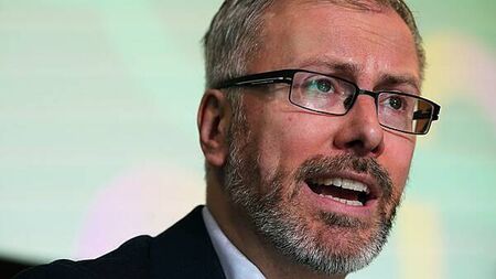 ‘Dishonesty’ on climate goals and passenger cap, Greens claim
