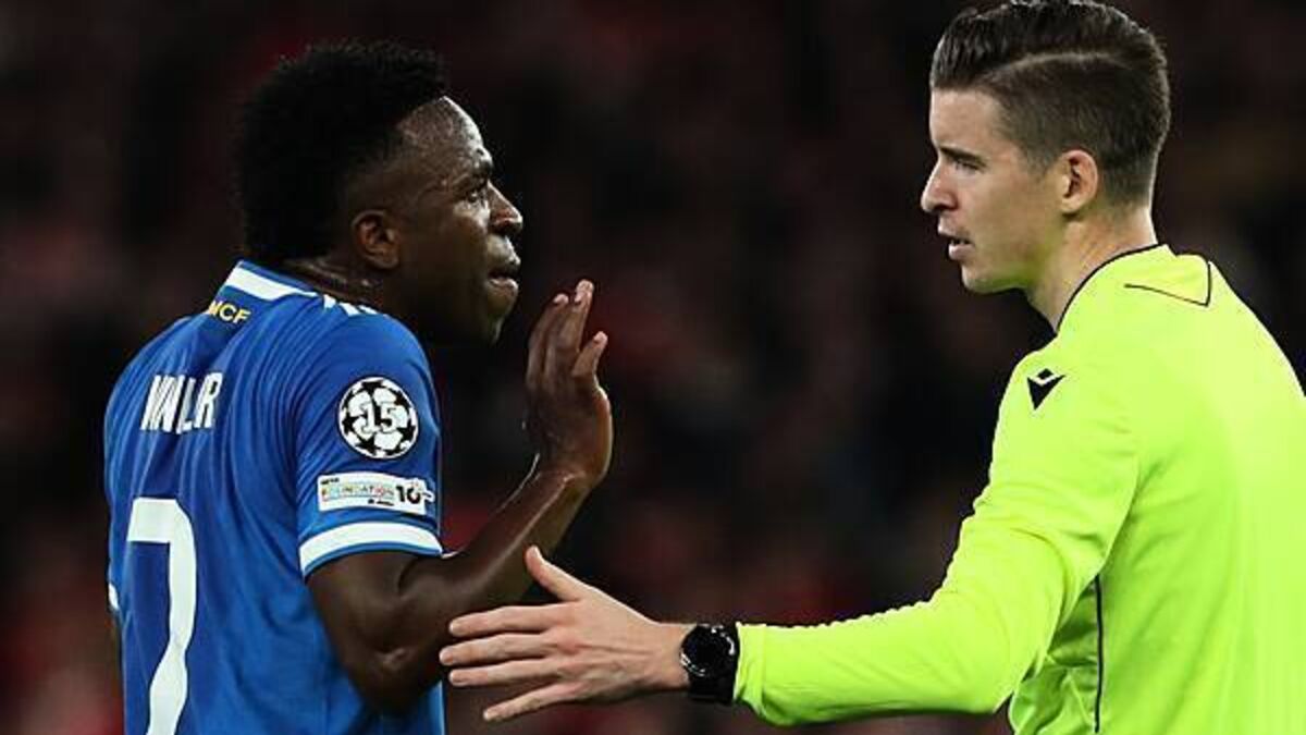 Vinicius Junior posts message after alleged racist abuse during Benfica game