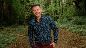 Kildare country star back on stage after heart attack