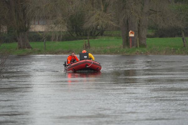 Searching along the Barrow