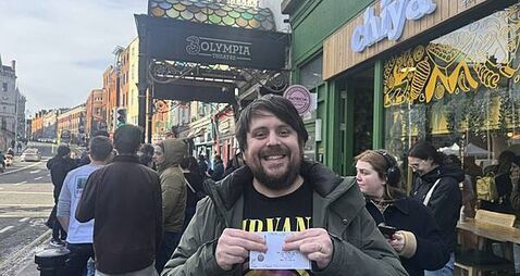 Foo Fighters fans rush to buy tickets for surprise Dublin gig