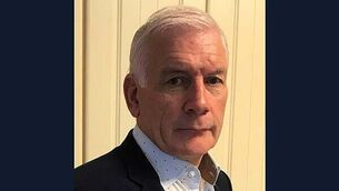 Firefighters rush to Shelbourne Hotel in Dublin