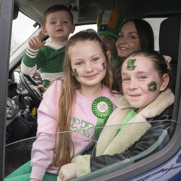 Rossa, Kadie, Olivia and Evie in the Crom A Boo Taxi