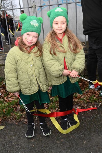 Anna and éala Cobway - Behan 