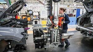 Diesel and petrol car sales slump amid oil price surge