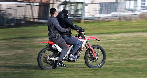 Minister announces explicit ban on using scramblers with new regulations