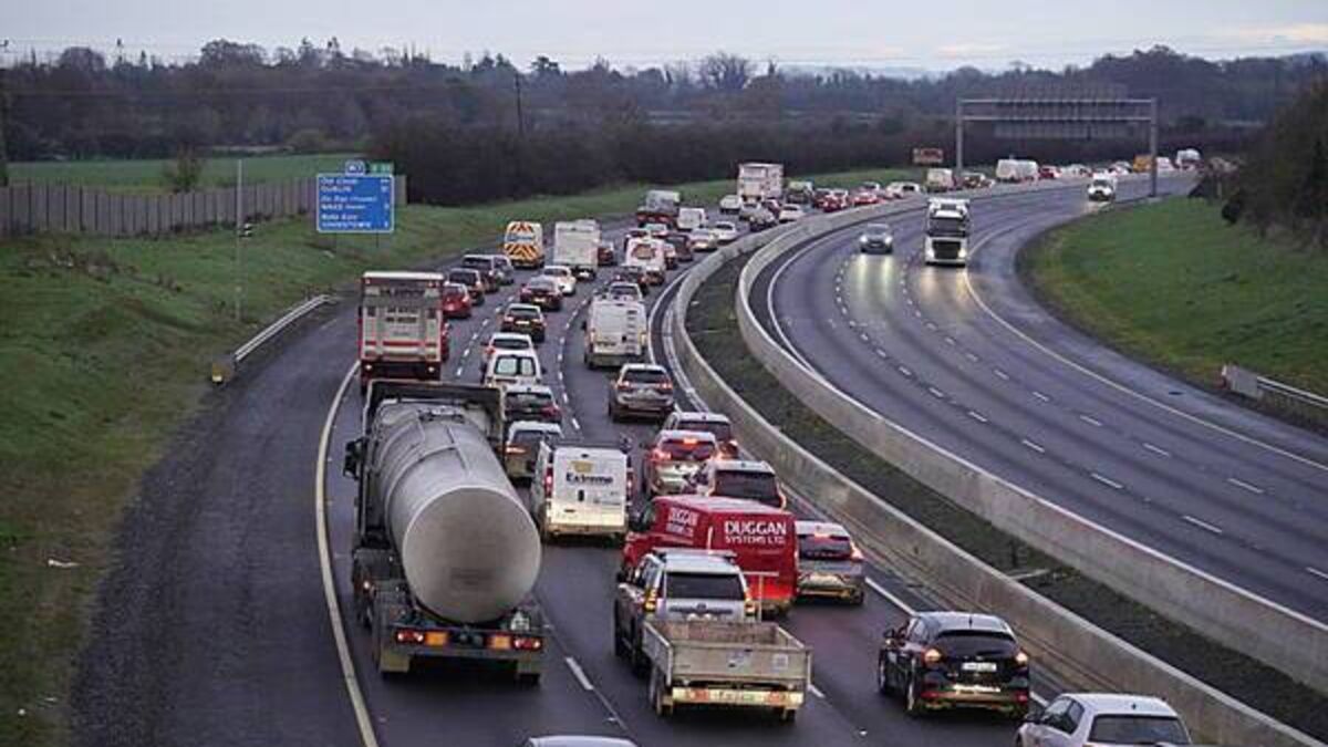 UPDATED: Kildare motorway traffic grinds to halt over fuel protest