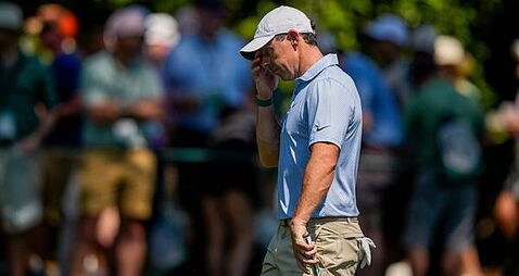 Rory McIlroy loses share of the lead in the early stages of final Masters round