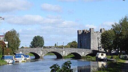 New benches for the Barrow in Athy