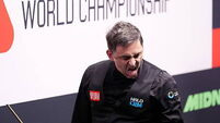 John Higgins battles back to frustrate Ronnie O’Sullivan in tense Crucible clash