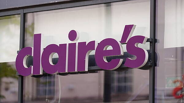 Claire’s shuts all Ireland and UK stores with 1,300 redundancies