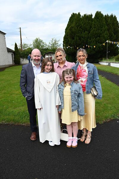 Emma O Mahon and family 