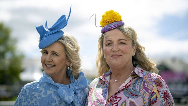 18,000 enjoy glorious start to Punchestown