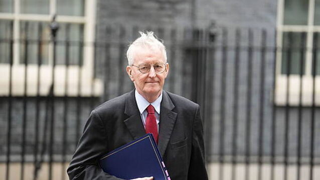 Northern Ireland Secretary to meet ministers at Hillsborough Castle