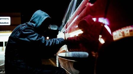 Duo's cross-county crime spree across Kildare & Carlow ends in crash