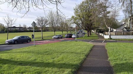 Parents 'abandoning' cars outside homes at Naas school