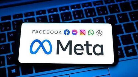 What are the 'dark patterns' being investigated on Facebook and Instagram?