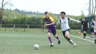 <p>Carlsen Sadilua shows good pace down the wing for Klub Kildare</p> <p>Carlsen Sadilua shows good pace down the wing for Klub Kildare</p>