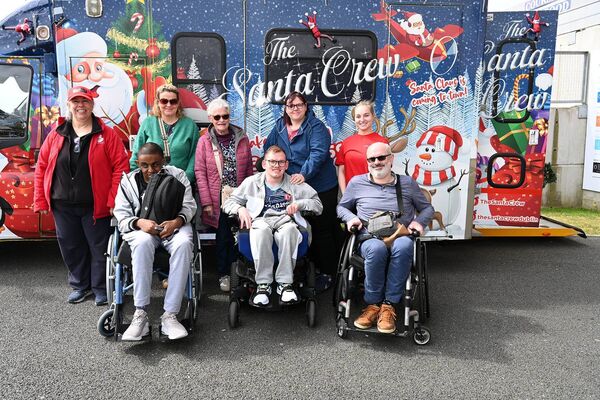 Keri Denney, Susan Fitzpatrick, Eileen and Catherine Gallagher, Sienna Sheridan, Elsie Magzovb, Paul Gallagher and John Kellegher 