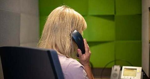 Samaritans answered almost 1,000 calls a day last year